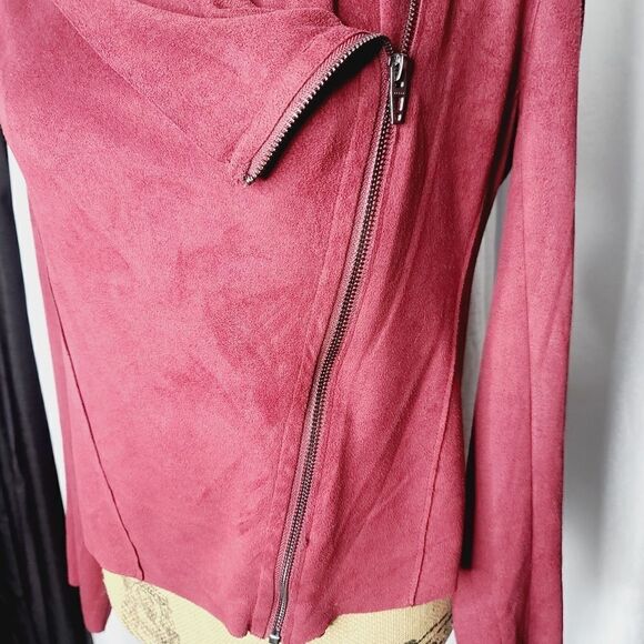 Blank NYC Drape Front Faux Suede Jacket in Red Vegan - Picture 3 of 15